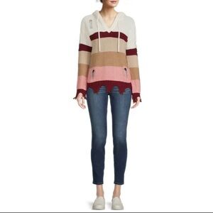 No Boundaries junior “Destructed colorblock sweater hoodie in multi colors XL